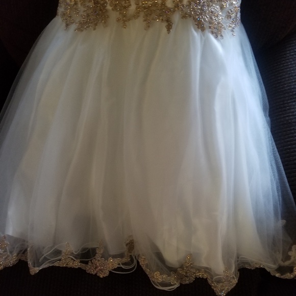 Dress - Picture 6 of 6